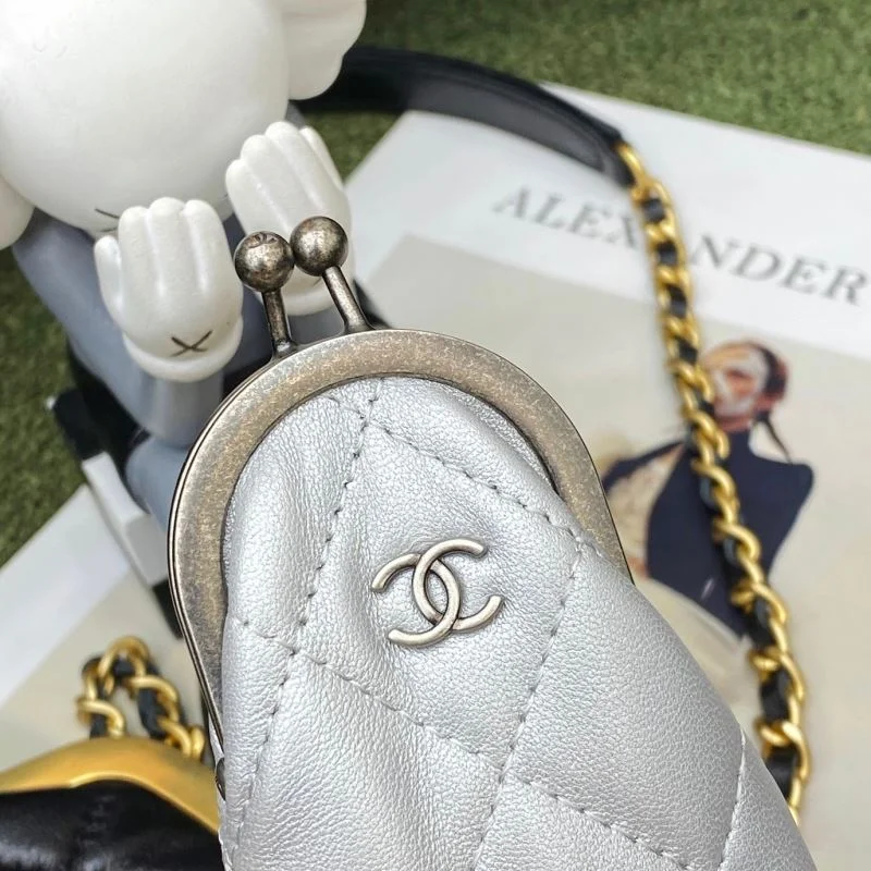 SunProtective Chanel Cosmetic Bags 55123