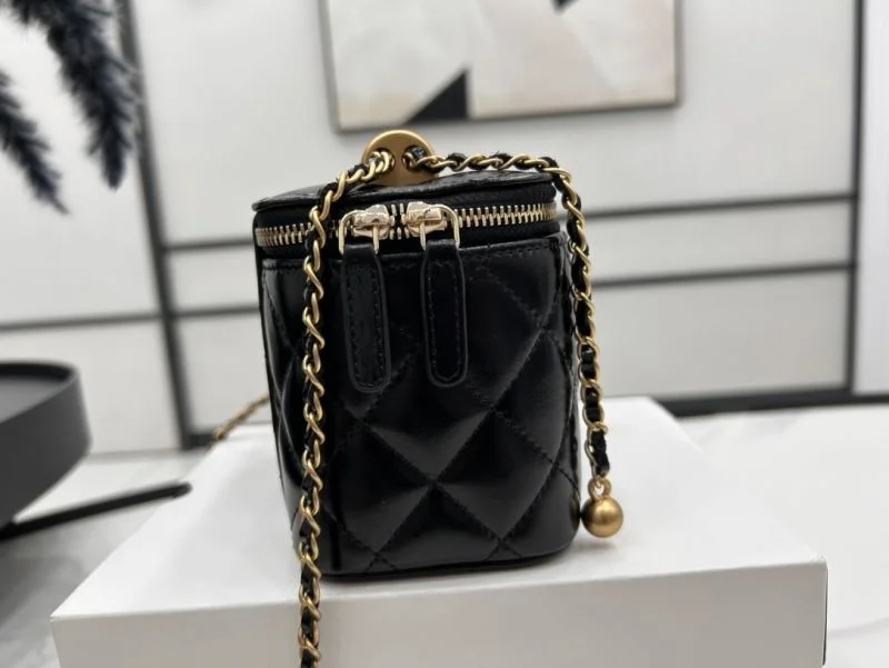 Chanel Cosmetic Bags Trendy 55091