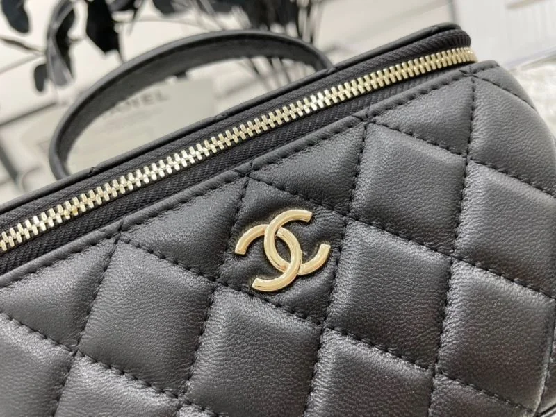 Modern Chanel Cosmetic Bags 55089