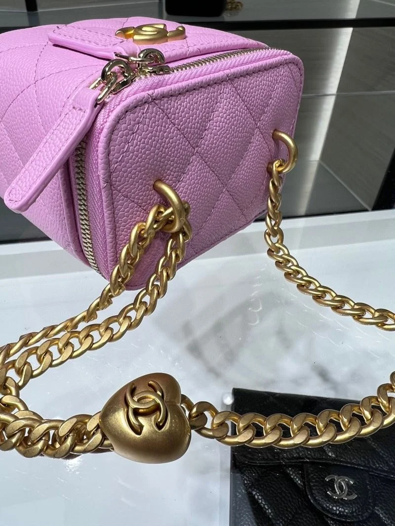 Chanel Cosmetic Bags SunProtective 55082