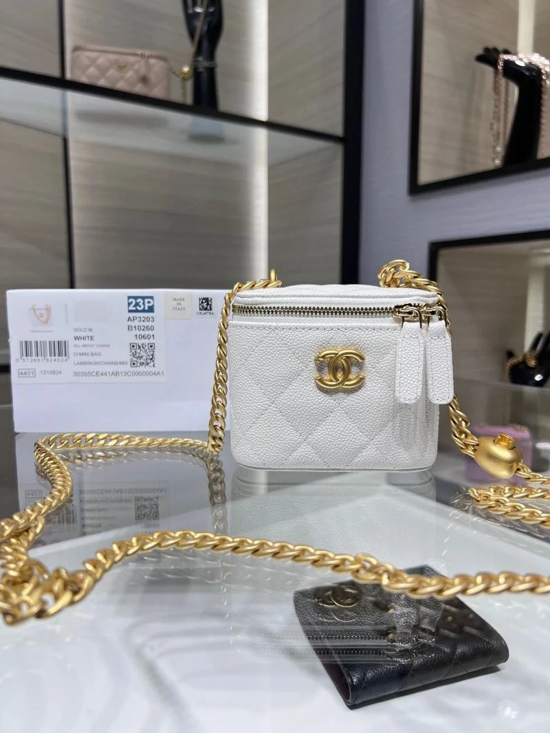 Functional Chanel Cosmetic Bags 55085