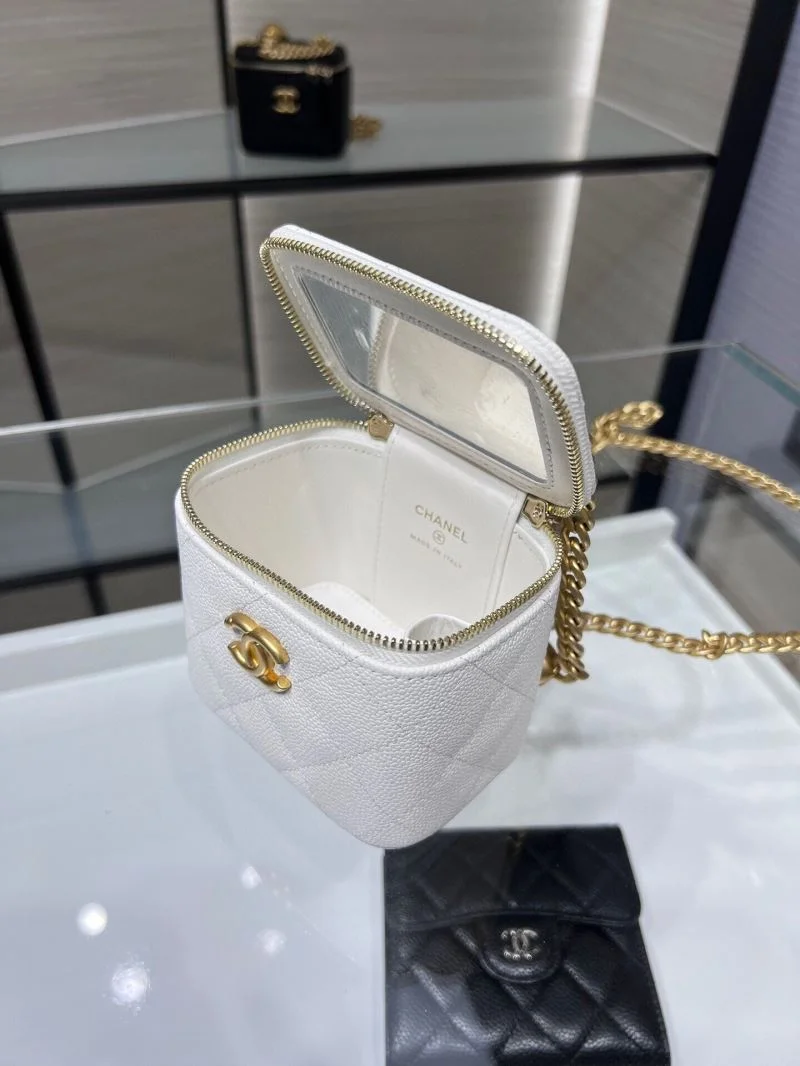 Functional Chanel Cosmetic Bags 55085