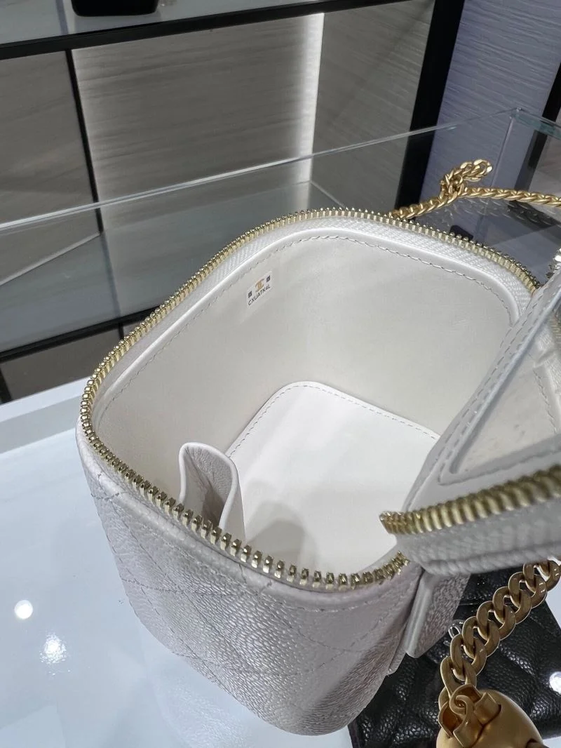 Functional Chanel Cosmetic Bags 55085