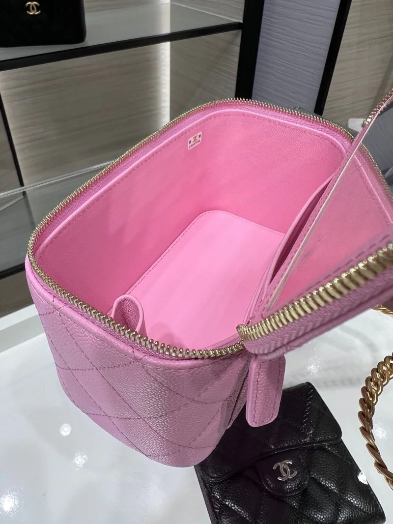 Chanel Cosmetic Bags RelaxedFit 55081