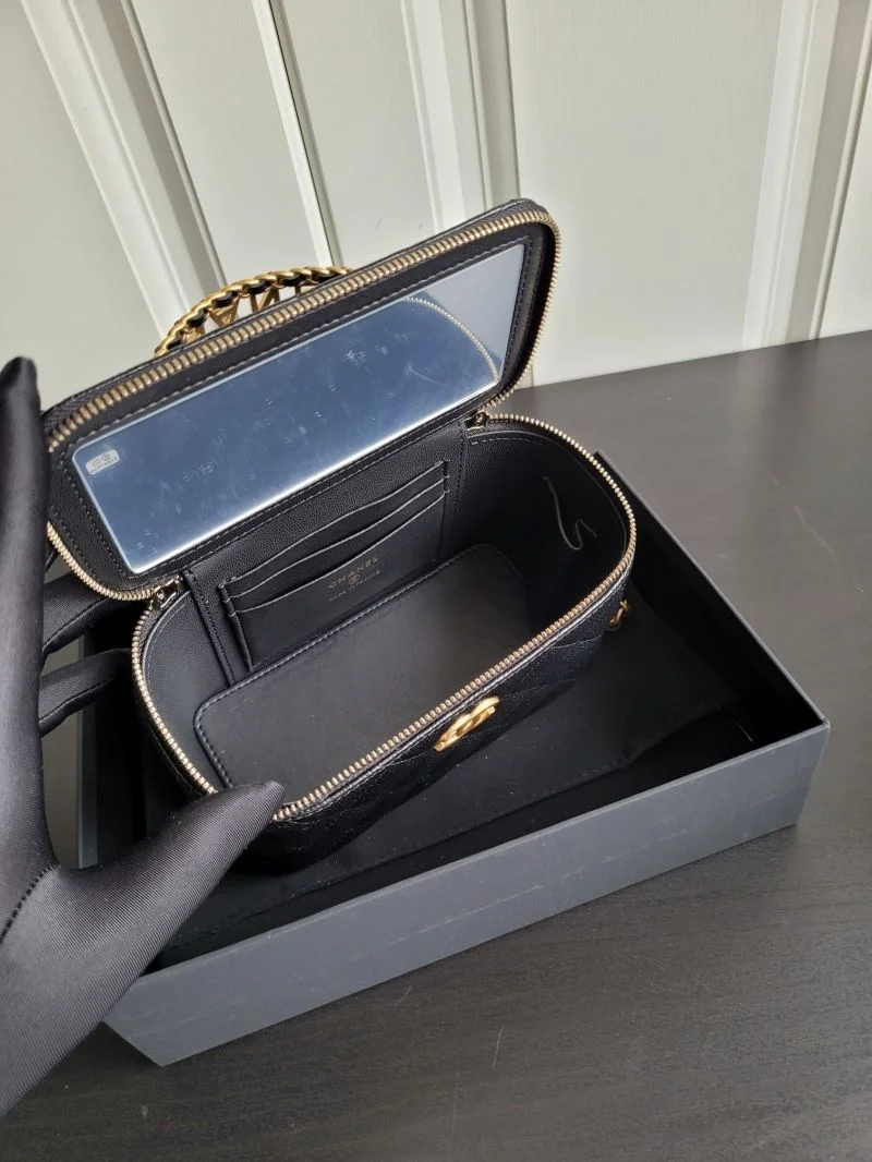 Chanel Cosmetic Bags Sporty 55076