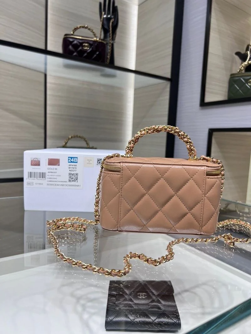 Chanel Cosmetic Bags Stylish 55104