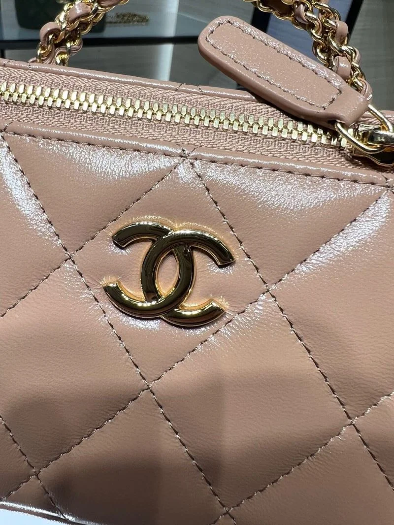 Chanel Cosmetic Bags Stylish 55104