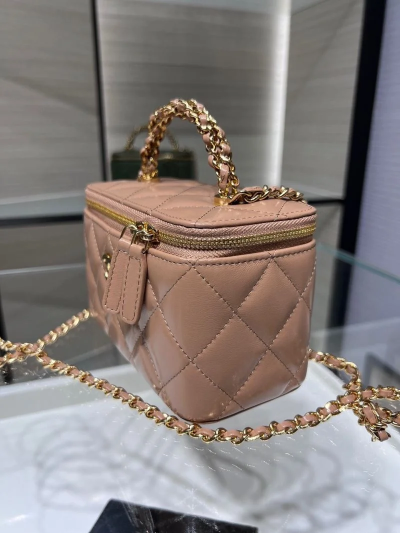 Chanel Cosmetic Bags Stylish 55104