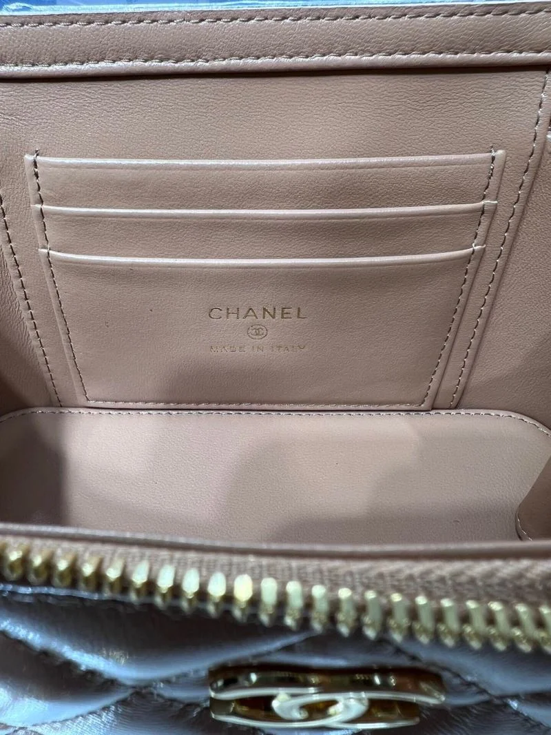 Chanel Cosmetic Bags Stylish 55104