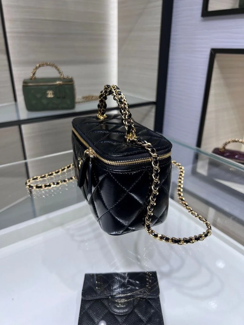 Chanel Cosmetic Bags Affordable 55077