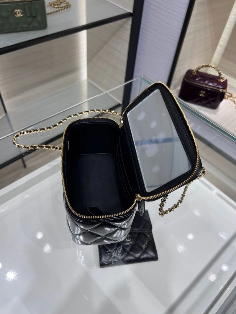 Chanel Cosmetic Bags Affordable 55077