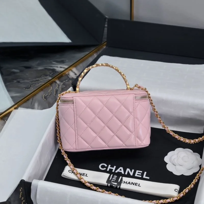 Comfortable Chanel Cosmetic Bags 55065