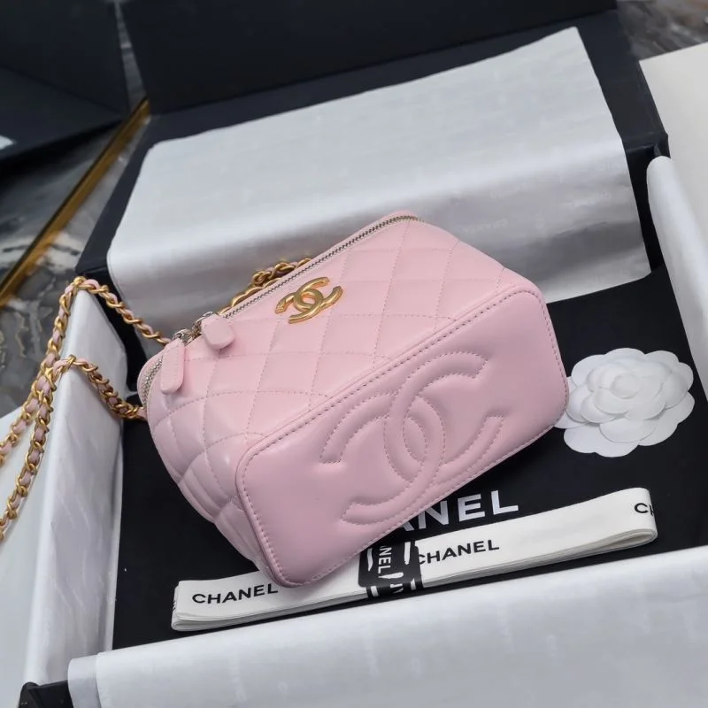 Comfortable Chanel Cosmetic Bags 55065