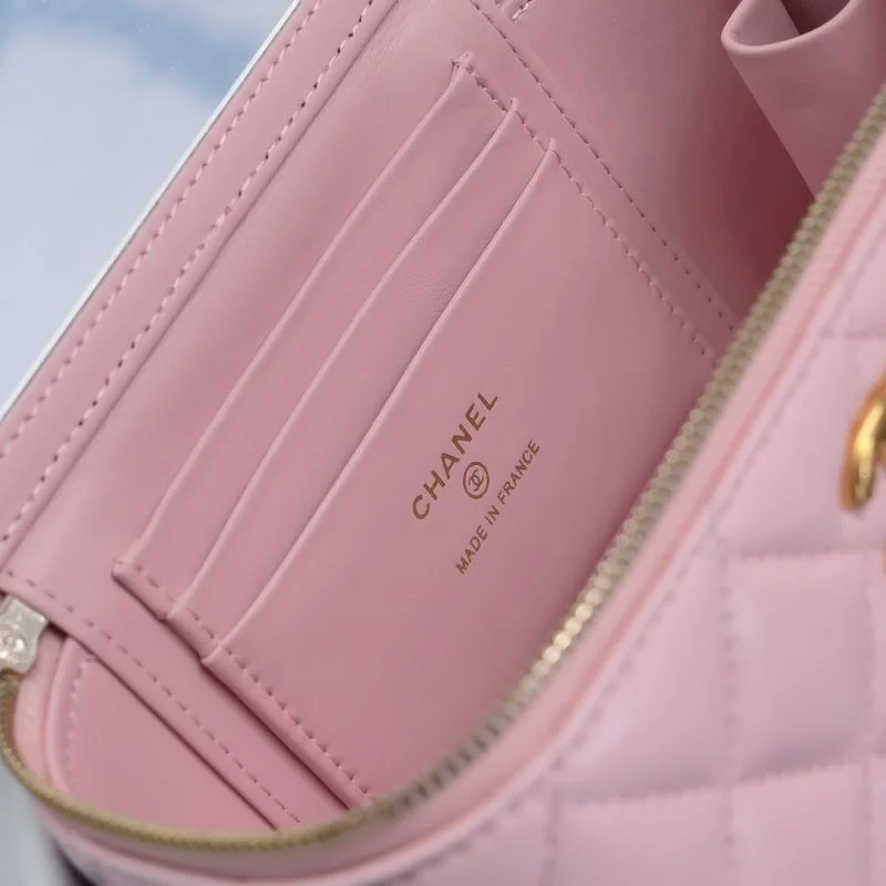 Comfortable Chanel Cosmetic Bags 55065