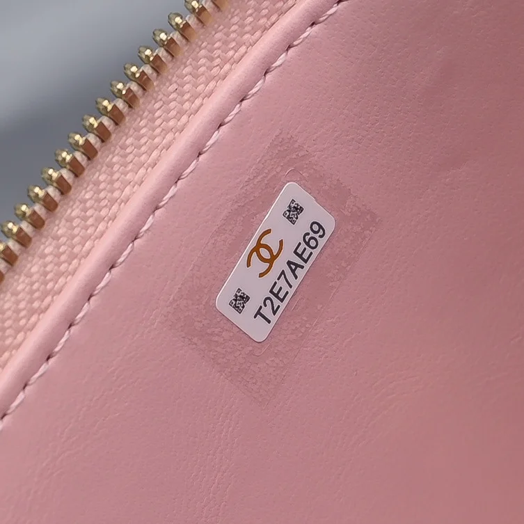 Comfortable Chanel Cosmetic Bags 55065