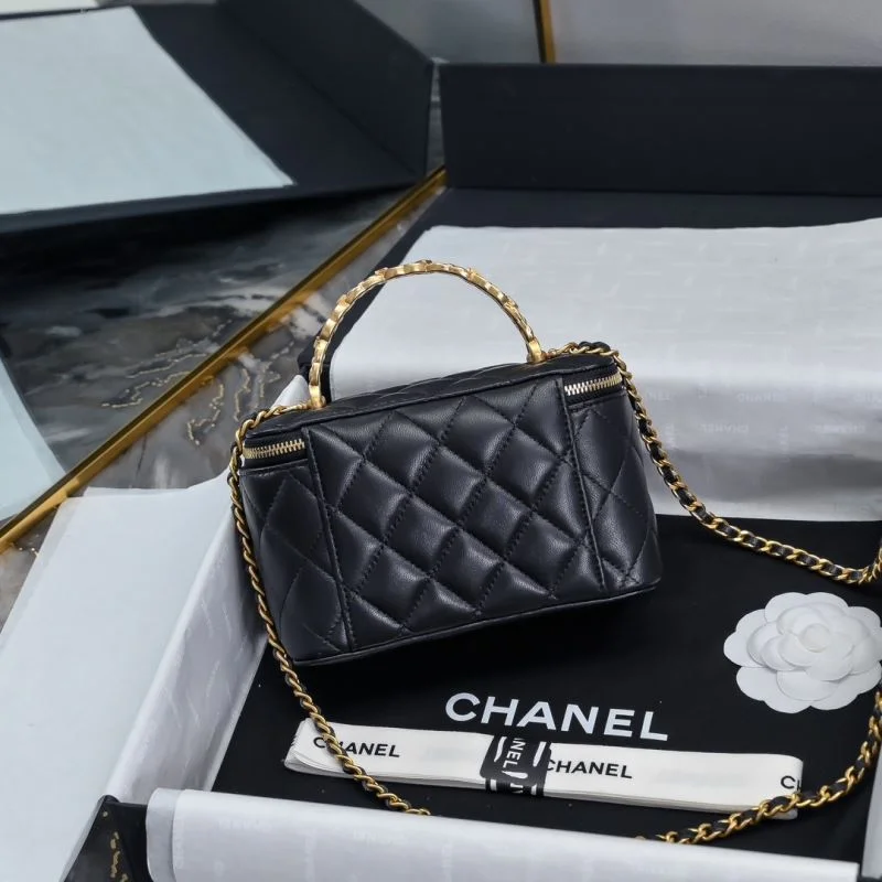 Sleek Chanel Cosmetic Bags 55057