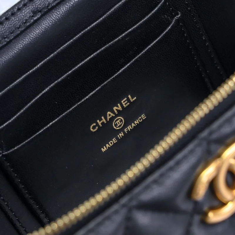 Sleek Chanel Cosmetic Bags 55057