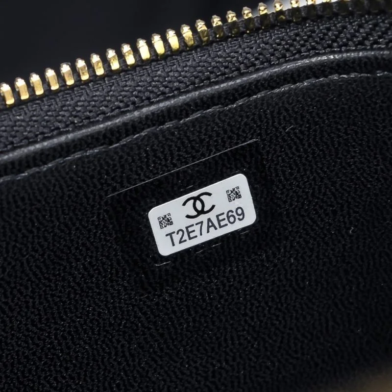 Sleek Chanel Cosmetic Bags 55057