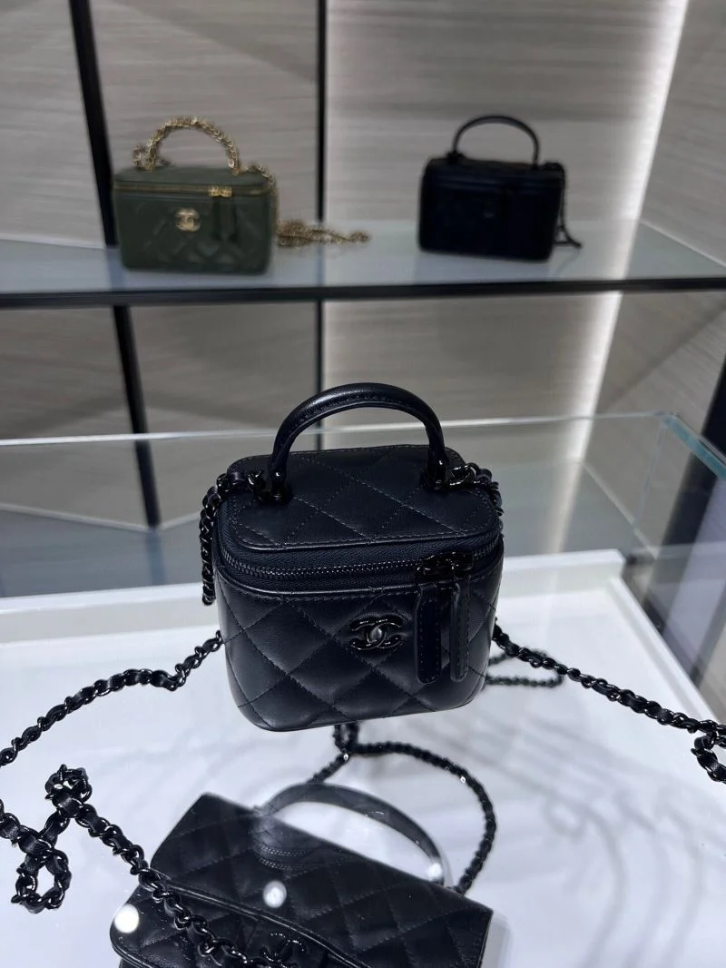 HighPerformance Chanel Cosmetic Bags 55061