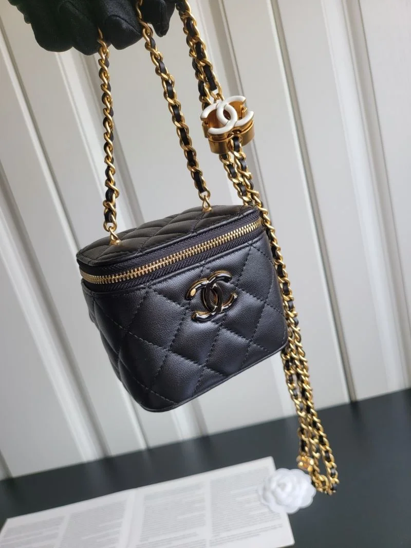 FreshLook Chanel Cosmetic Bags 55072