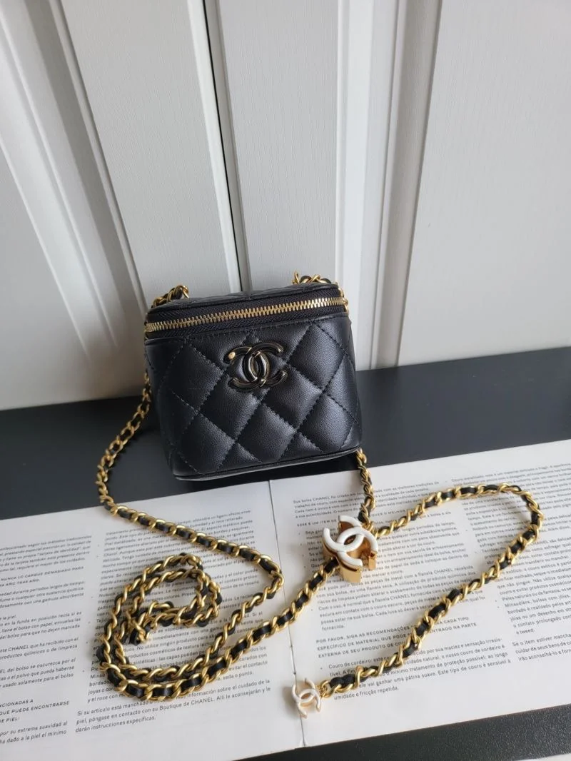 FreshLook Chanel Cosmetic Bags 55072