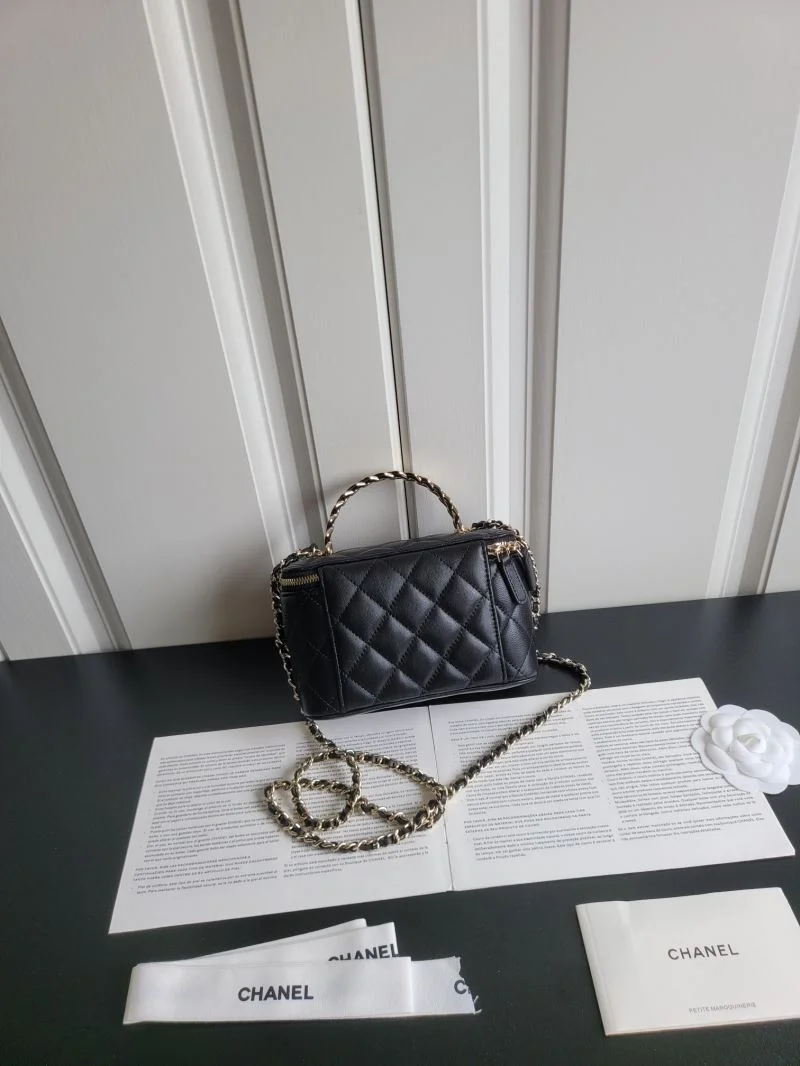 Lightweight Chanel Cosmetic Bags 55070