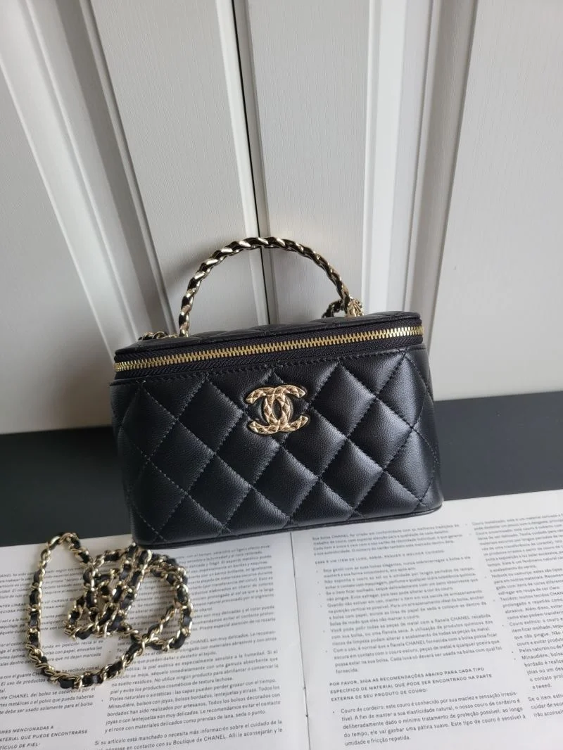 Lightweight Chanel Cosmetic Bags 55070