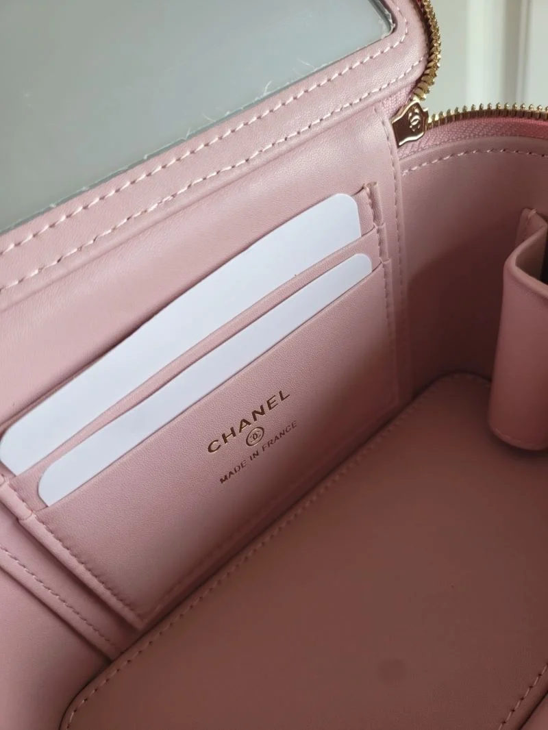 Chanel Cosmetic Bags Elegant 55122