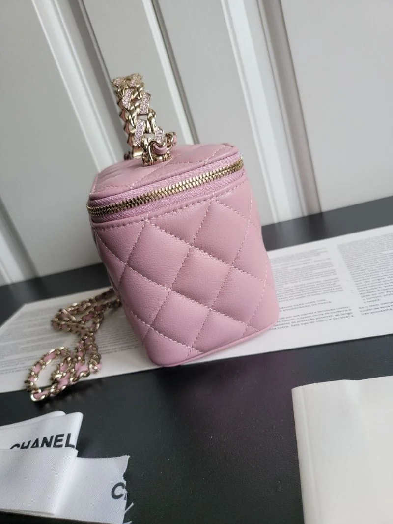 Chanel Cosmetic Bags Elegant 55122