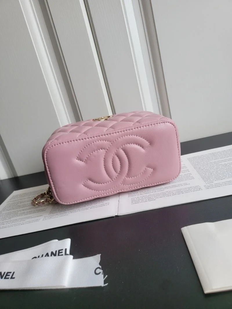 Chanel Cosmetic Bags Elegant 55122