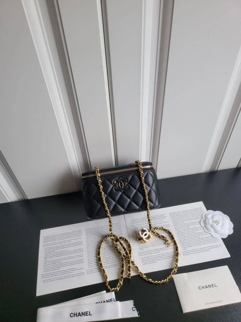 Chanel Cosmetic Bags FreshLook 55054