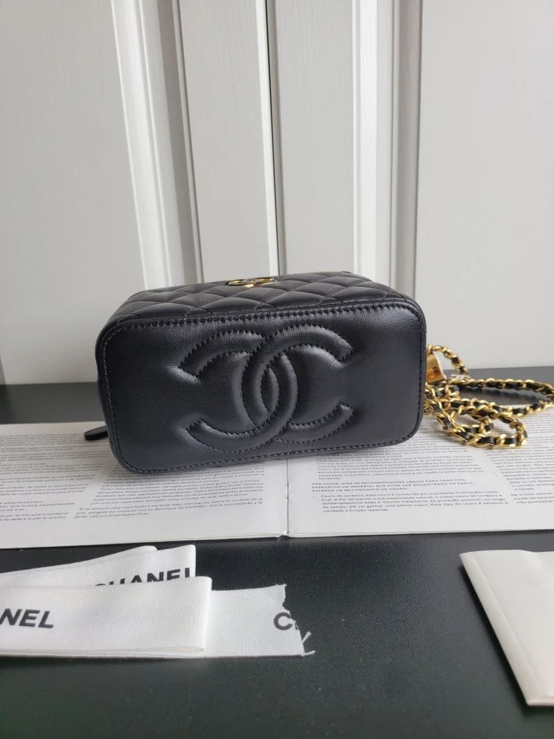 Chanel Cosmetic Bags FreshLook 55054