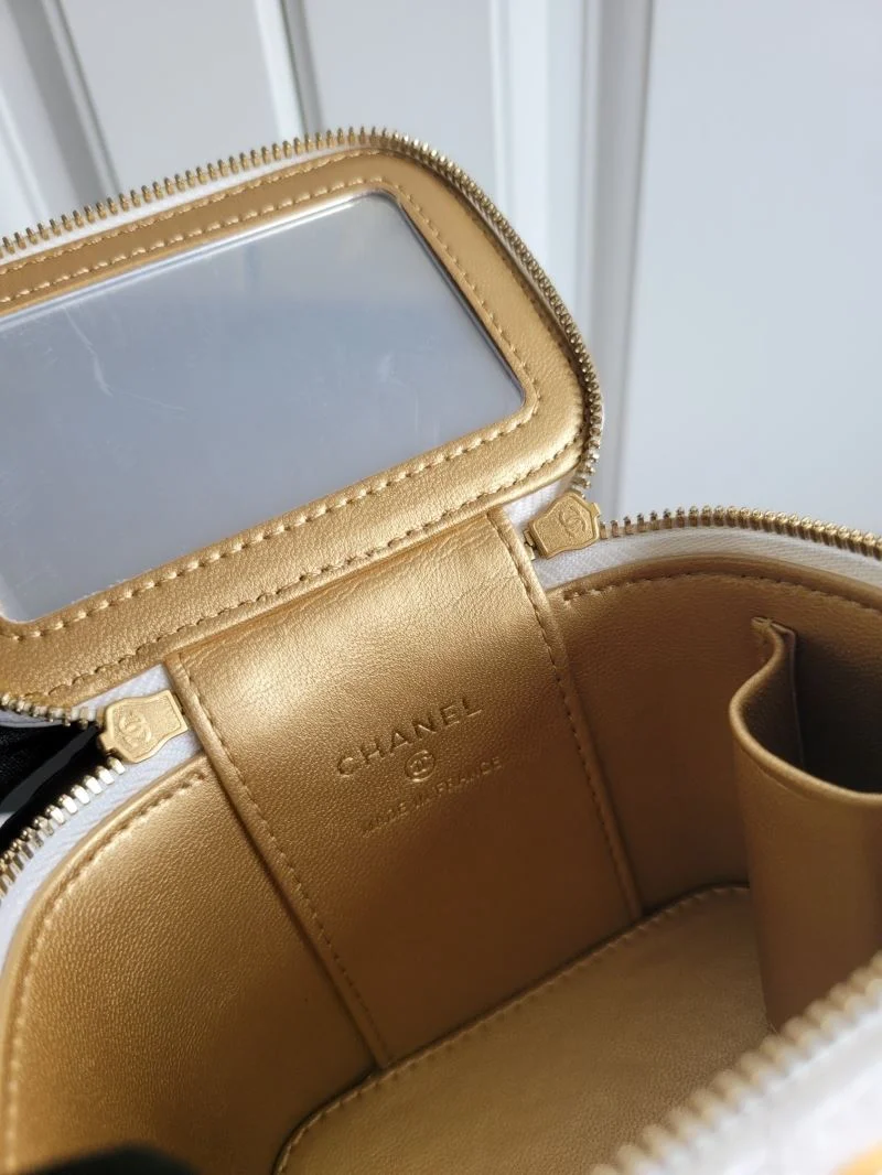 Chanel Cosmetic Bags Durable 55051