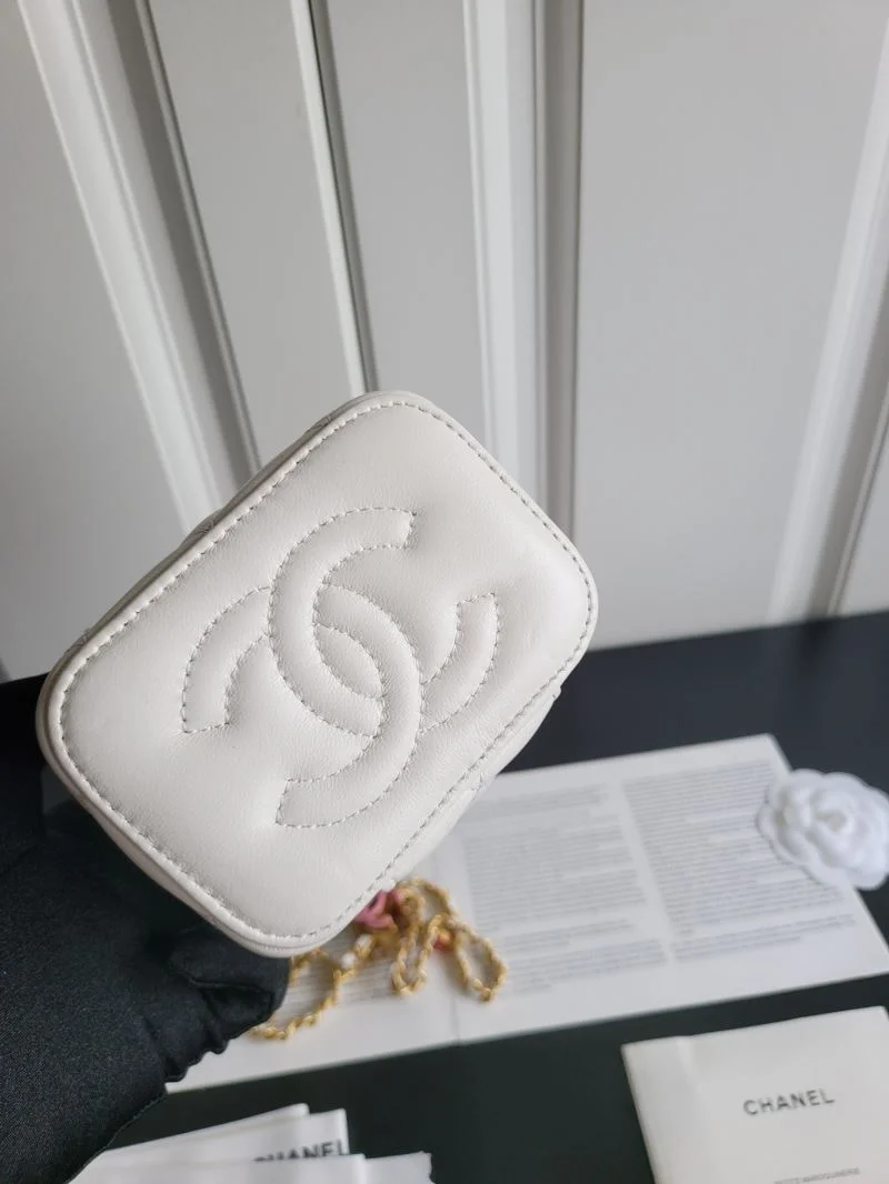 Chanel Cosmetic Bags Durable 55051