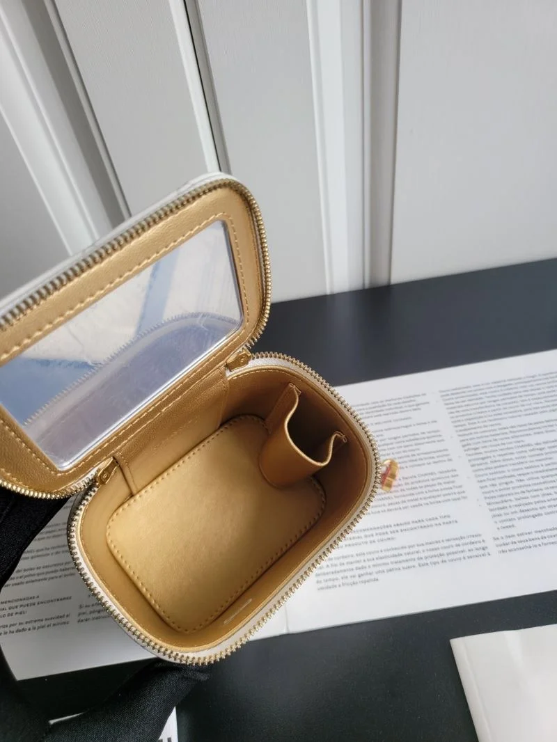 Chanel Cosmetic Bags Durable 55051