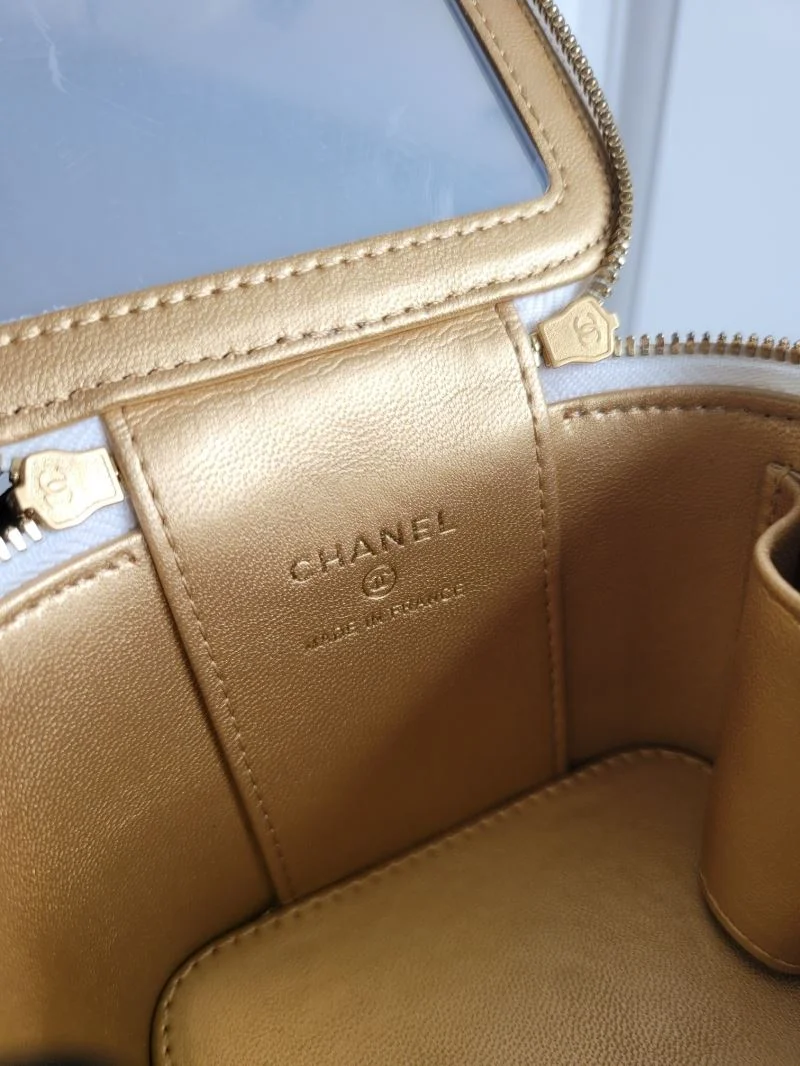 Chanel Cosmetic Bags Durable 55051