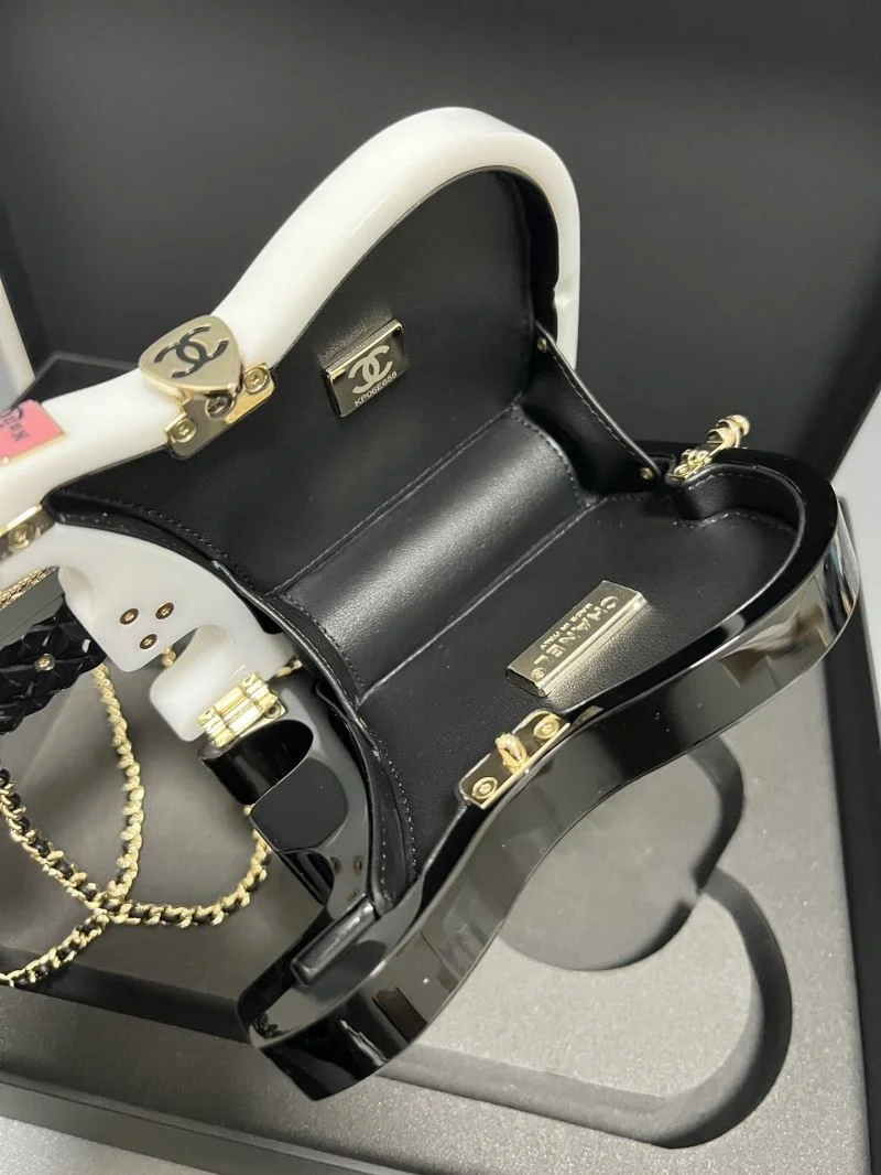 Chanel Cosmetic Bags WellDesigned 55048