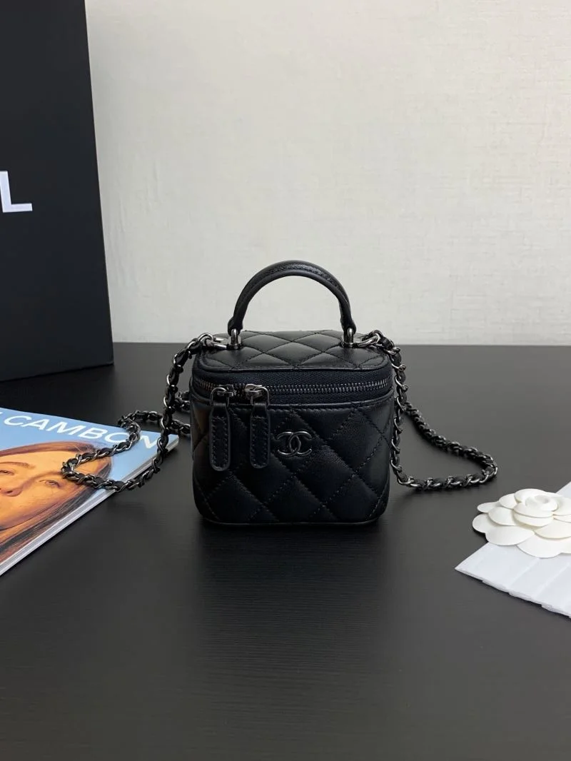 Sophisticated Chanel Cosmetic Bags 55078