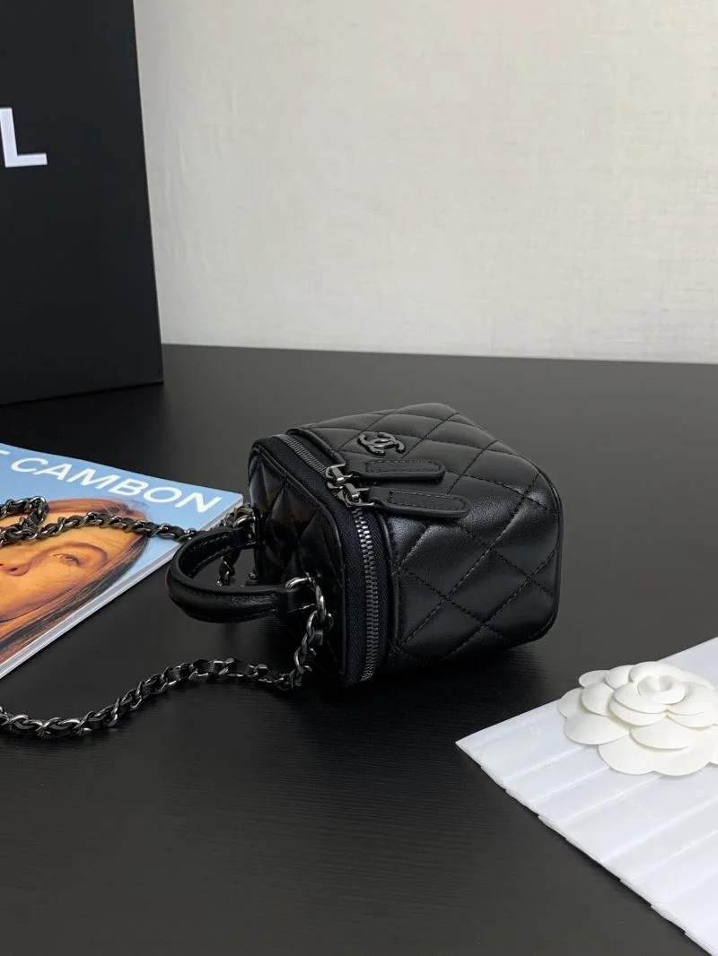 Sophisticated Chanel Cosmetic Bags 55078