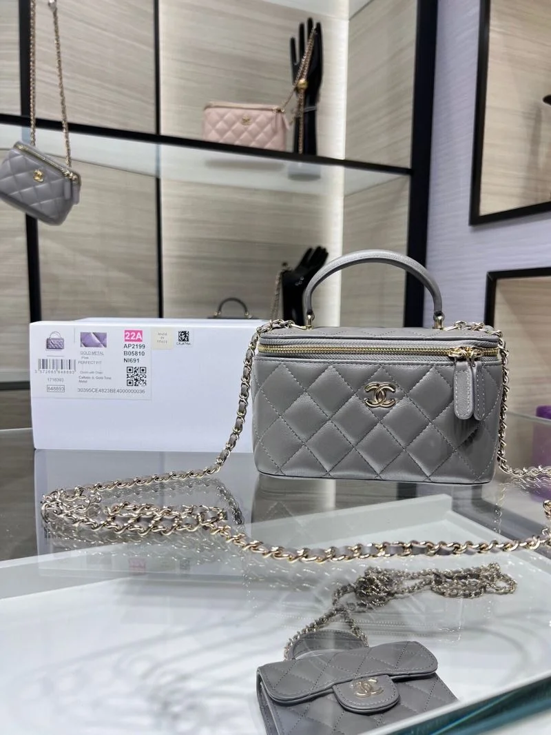 Chanel Cosmetic Bags Classic 55040