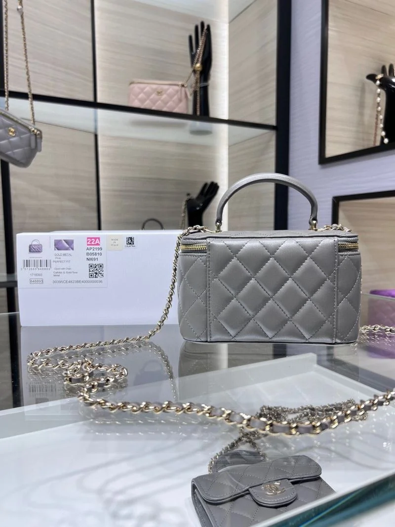 Chanel Cosmetic Bags Classic 55040
