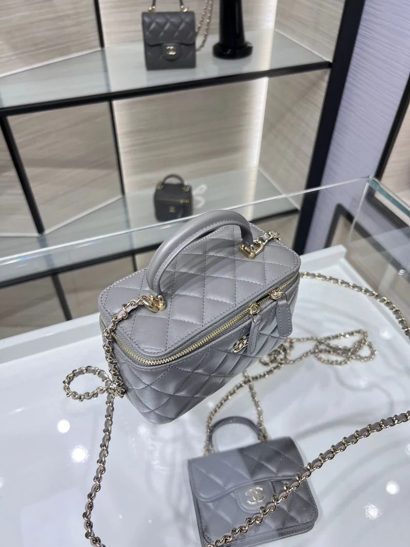 Chanel Cosmetic Bags Classic 55040