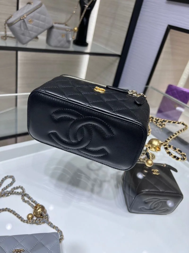 Chanel Cosmetic Bags SmoothTexture 55042