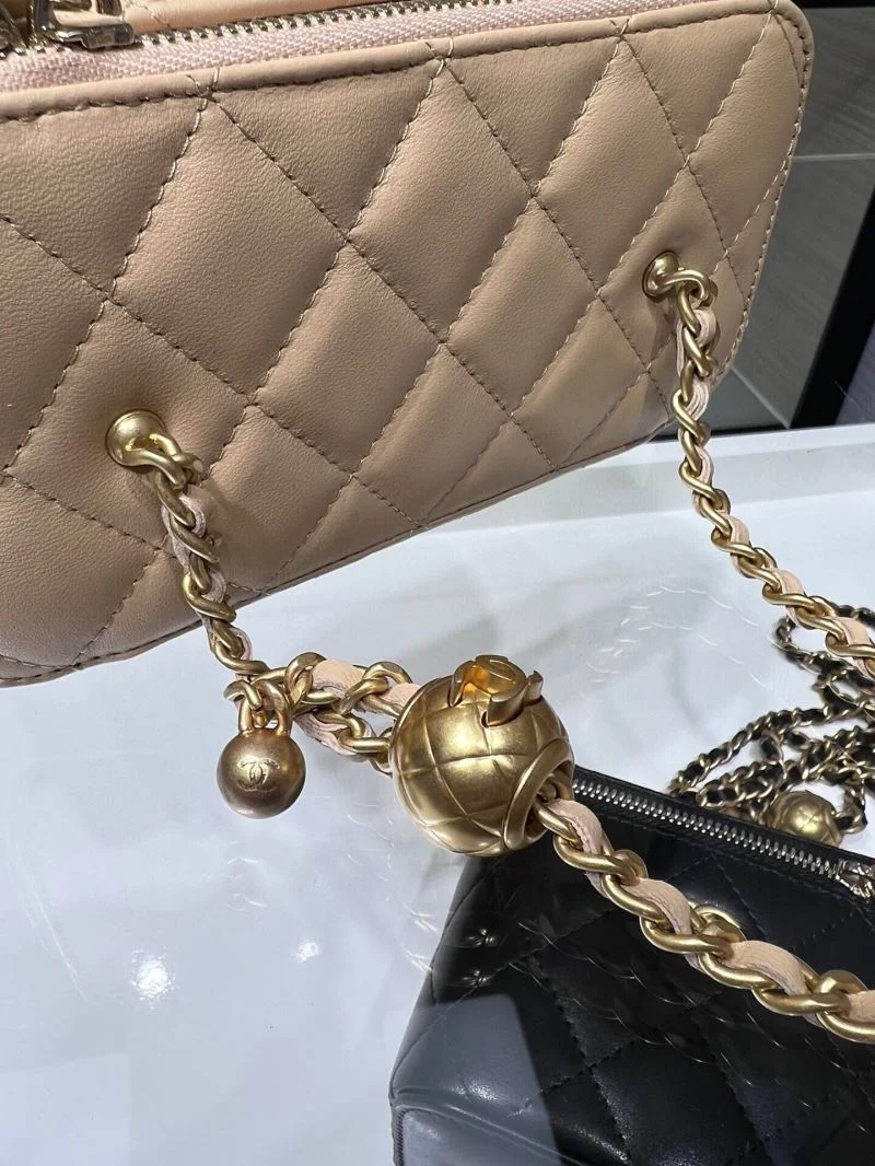 Chanel Cosmetic Bags OdorResistant 55039