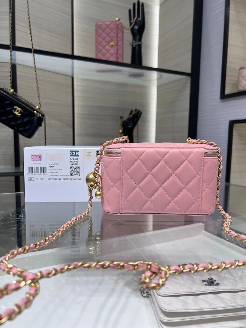 WaterResistant Chanel Cosmetic Bags 55033