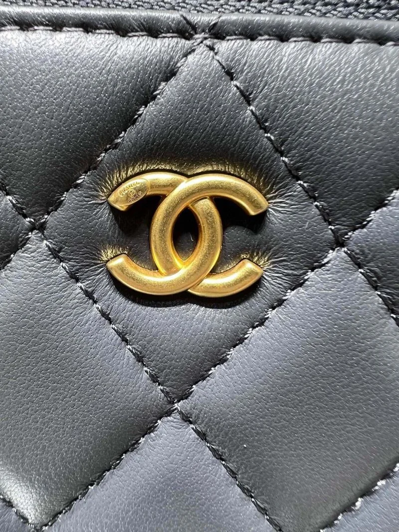 Chanel Cosmetic Bags WeatherProof 55032