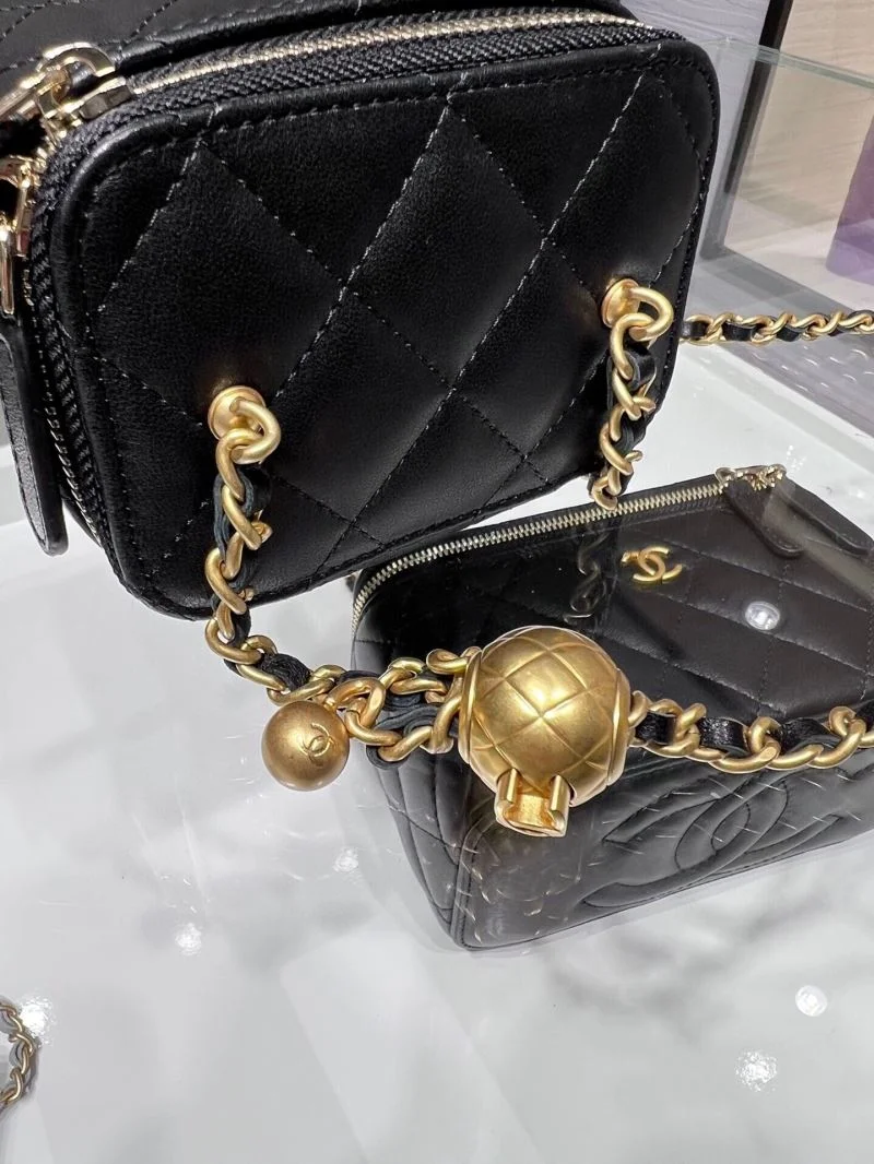Chanel Cosmetic Bags Durable 55030