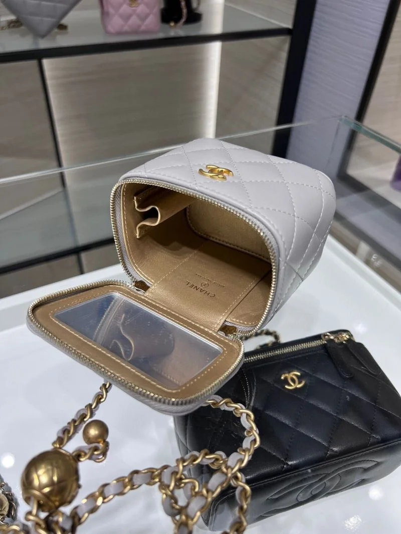 Chanel Cosmetic Bags Durable 55034