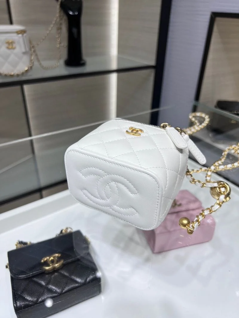 Sporty Chanel Cosmetic Bags 55059