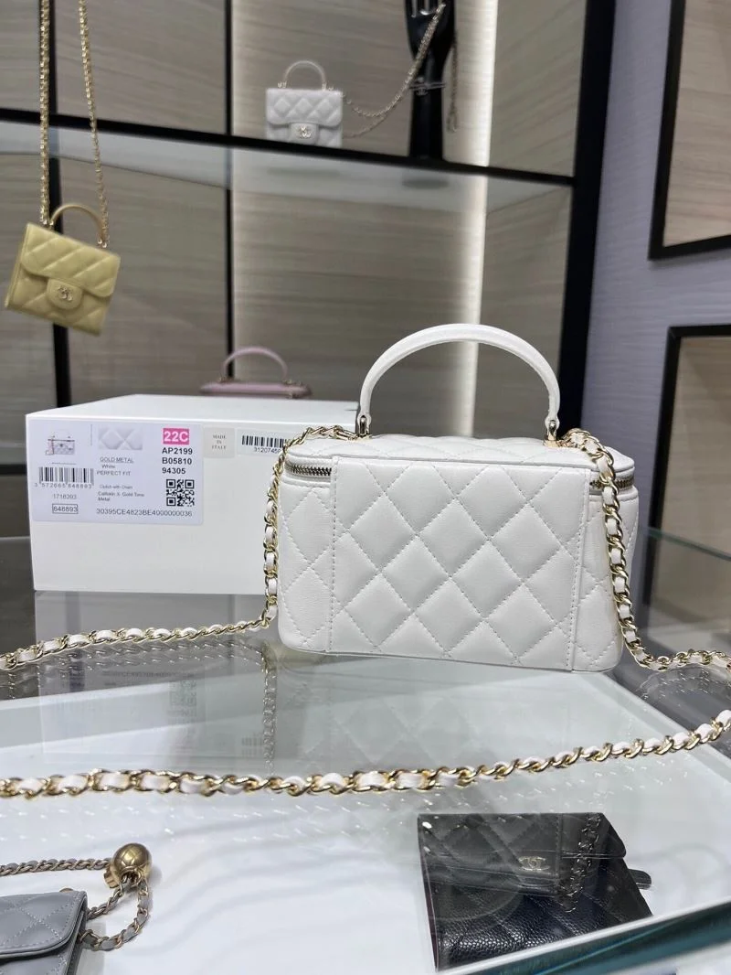 Chanel Cosmetic Bags Affordable 55053